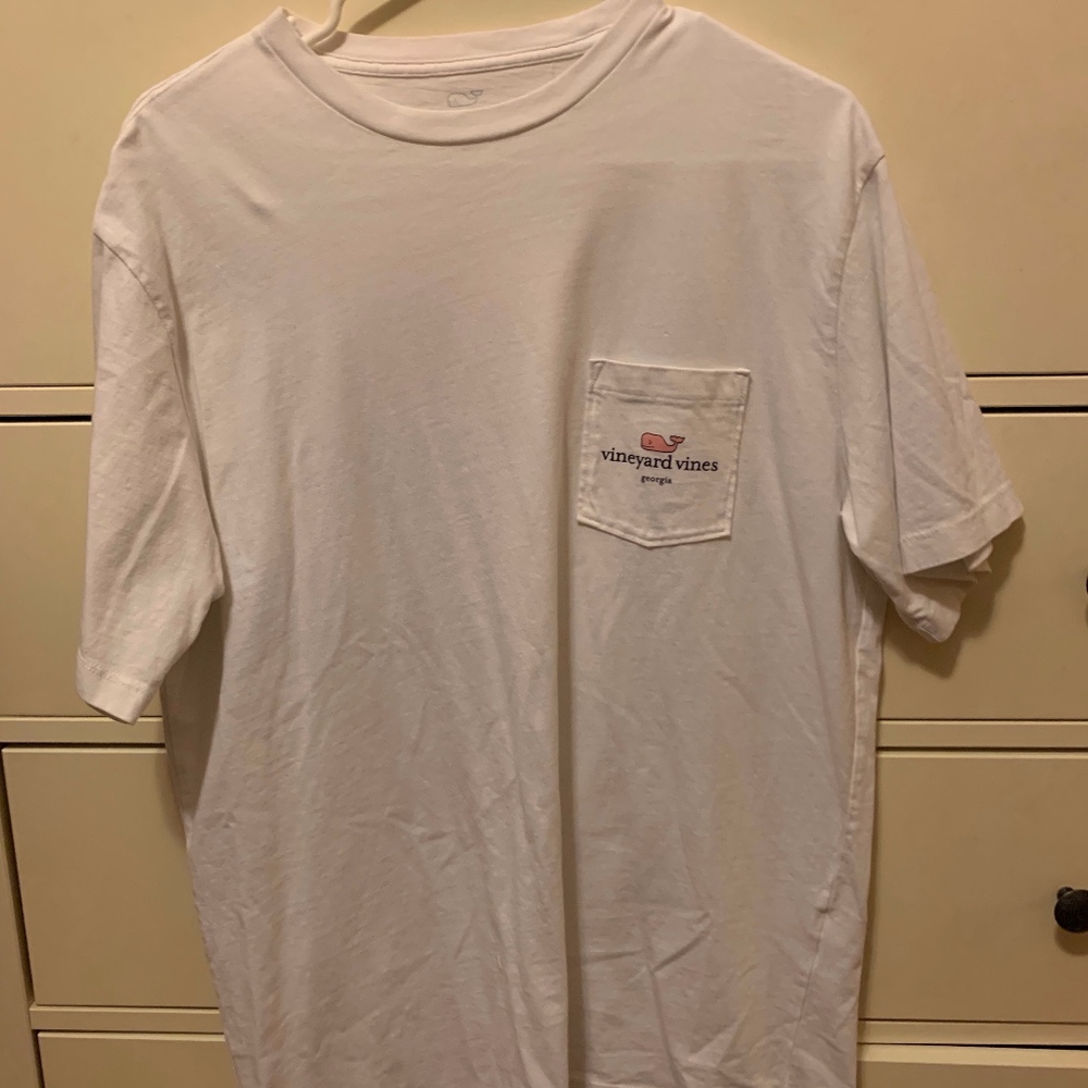 Vineyard Vines T-shirt